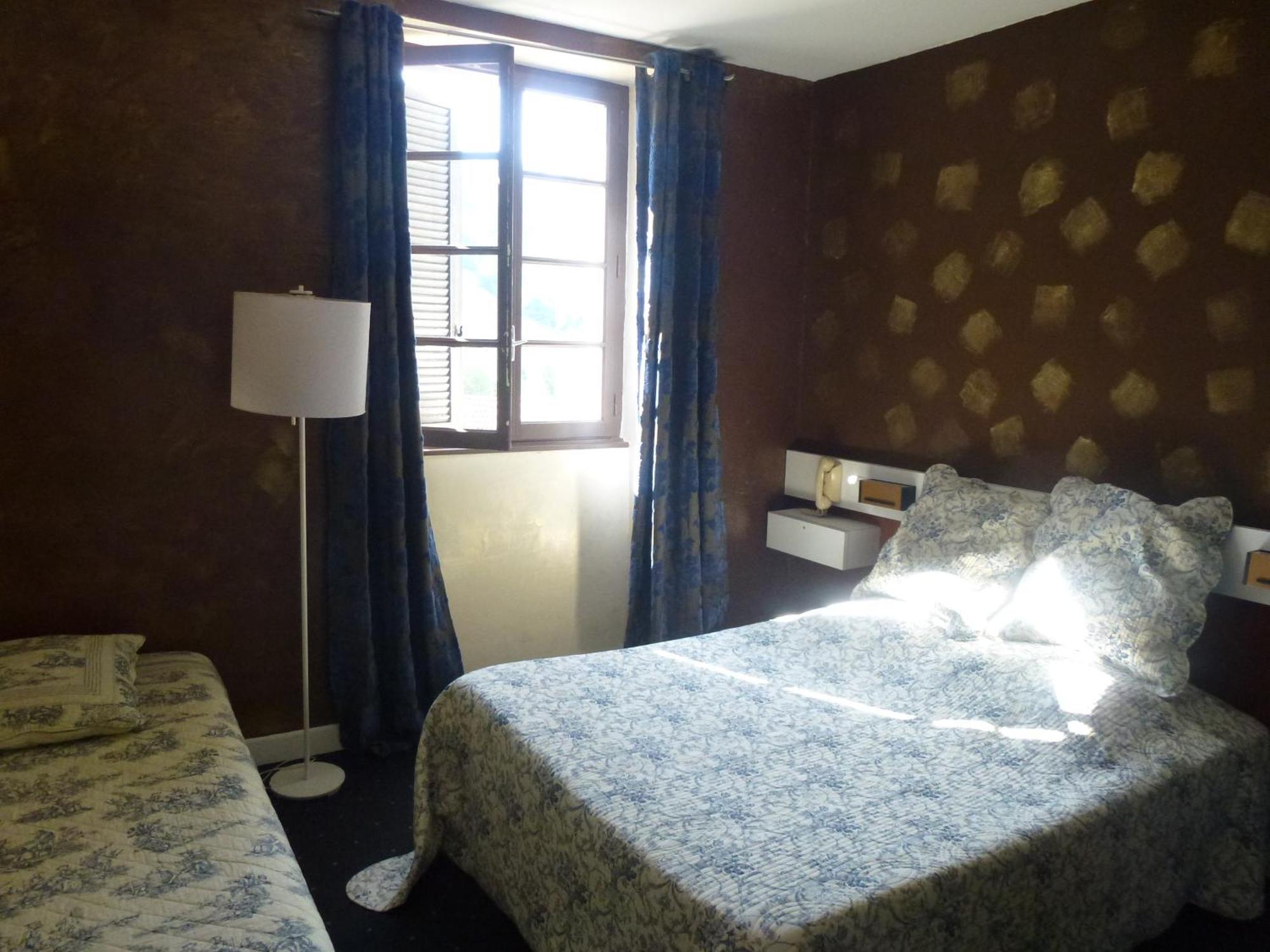 Hotel Restaurant Le Pain De Sucre Monistrol-dʼAllier 部屋 写真