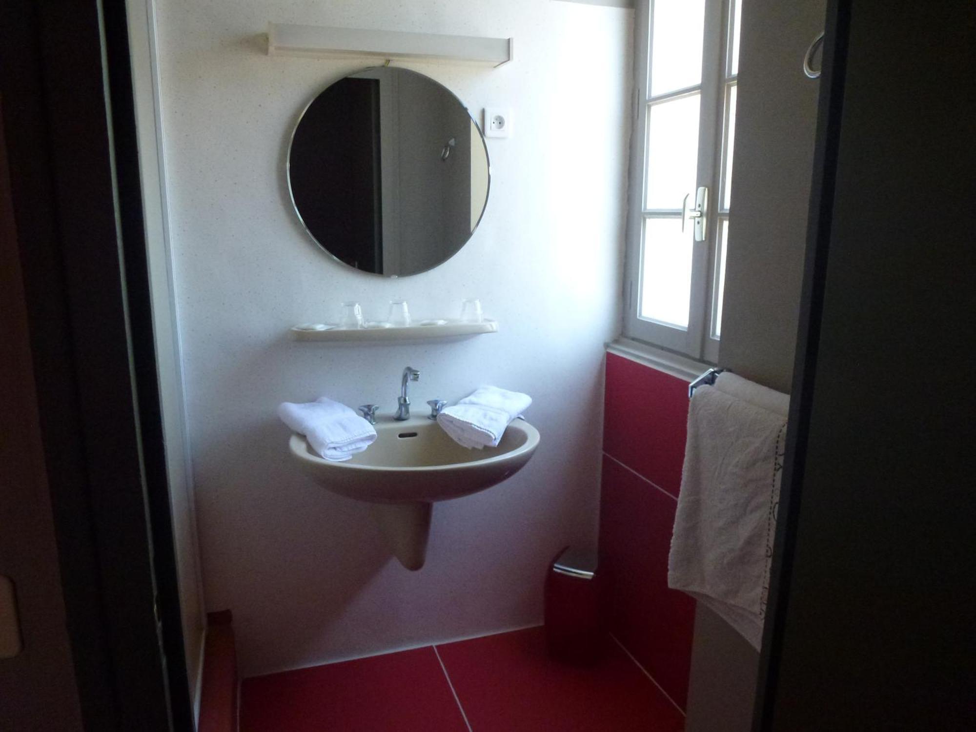 Hotel Restaurant Le Pain De Sucre Monistrol-dʼAllier エクステリア 写真
