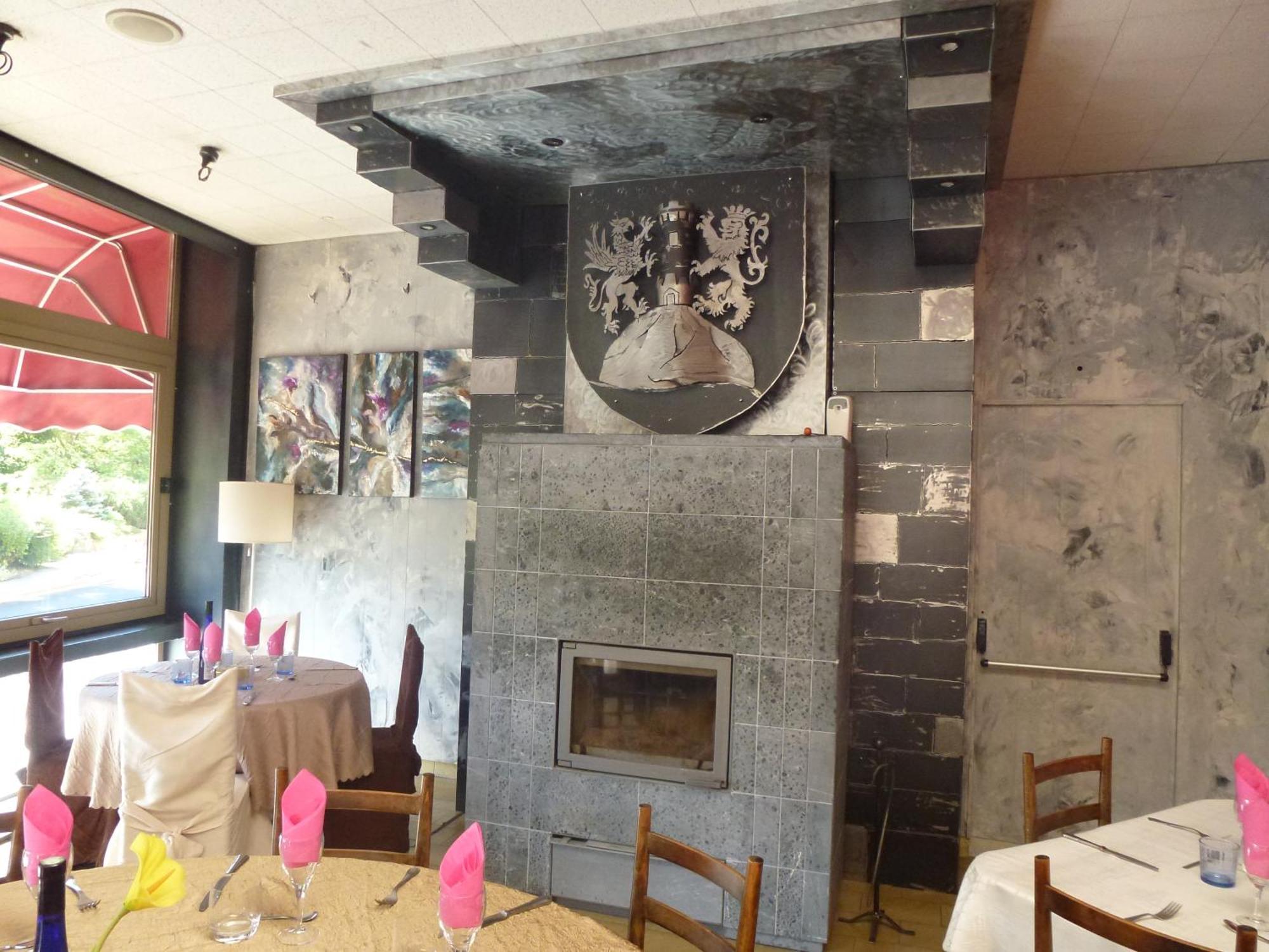 Hotel Restaurant Le Pain De Sucre Monistrol-dʼAllier エクステリア 写真